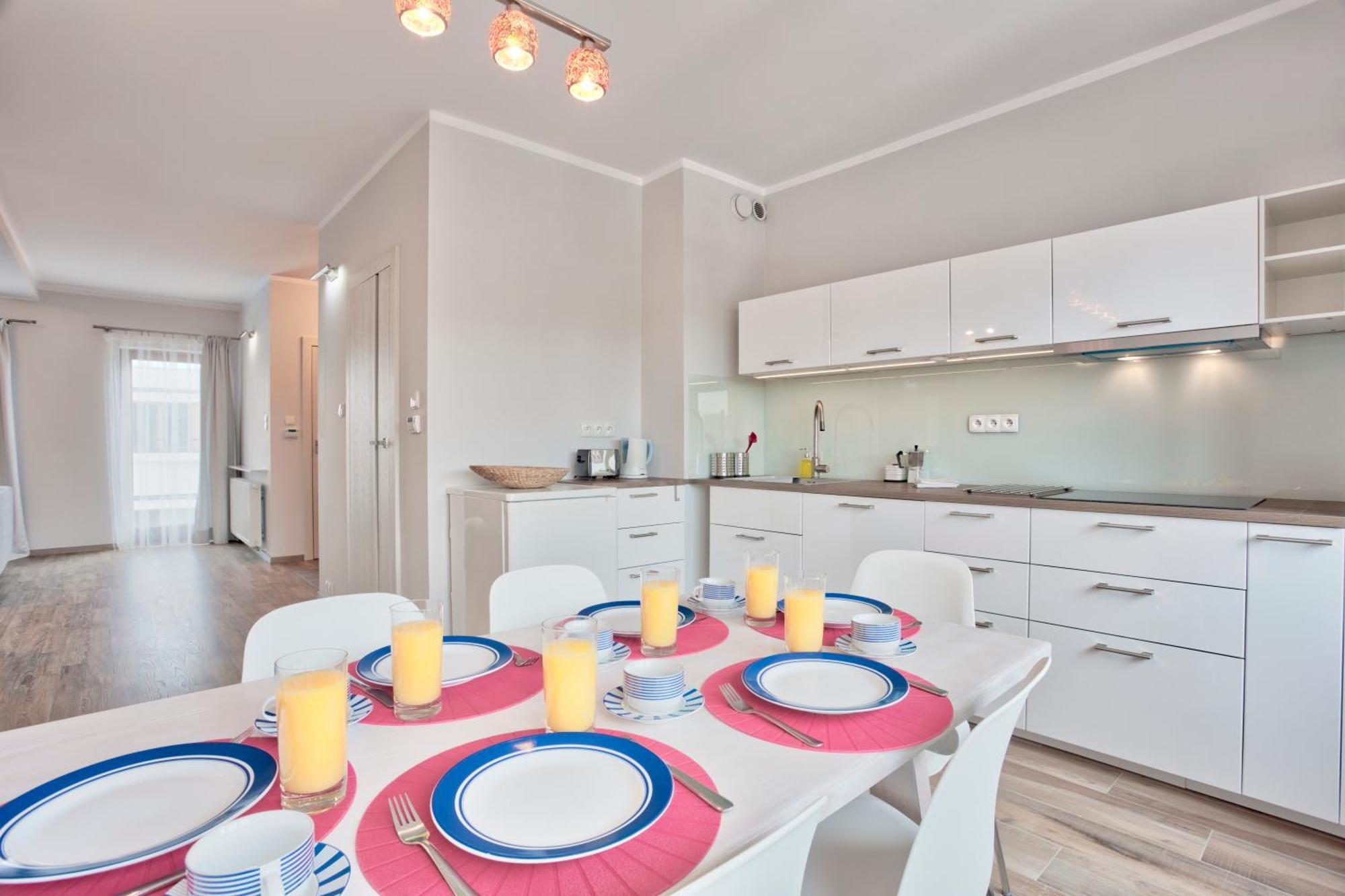 Family Apartment By Tyzenhauz Krakow Exterior photo